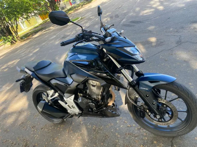 Cb twister 300f 2025