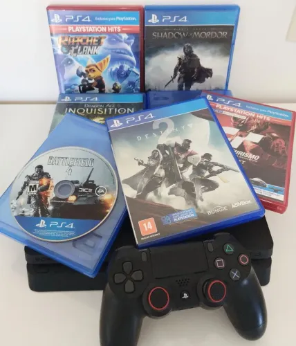 Playstation 4 slim com SSD 1TB com três jogos (Pode escolher na segunda foto)
