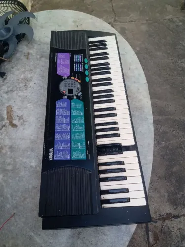 Teclado yamaha