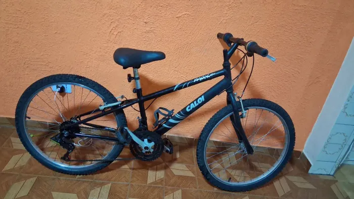 Bike aro 24 da caloi, 21 marchas, tudo ok, super bem conservada ( leia a descrição)
