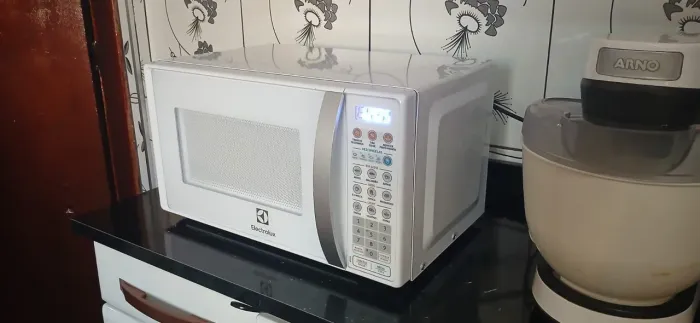 Microondas Eletrolux 20litros