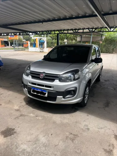 Fiat Uno Attractive 1.0 EVO Fire Flex 8V 5P 2021