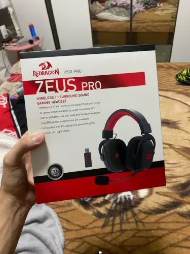 REDRAGON ZEUS PRO