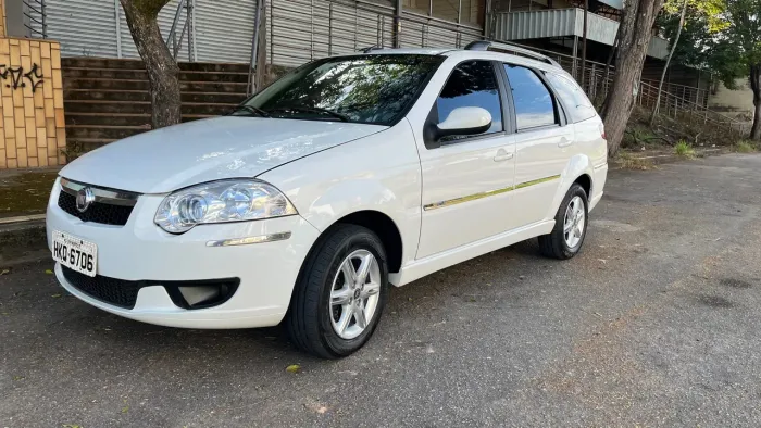 Fiat Palio Week. Attractive 1.4 Fire Flex 8V 2013