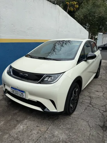 BYD Dolphin EV (Elétrico) 2026
