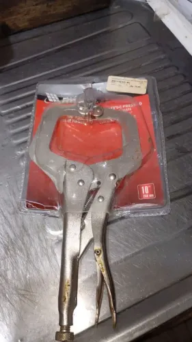 Vendo alicate de pressão