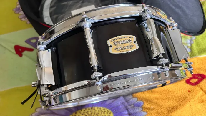 Caixa Yamaha
