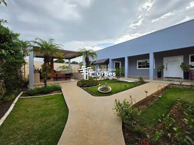 Casa com 2 dormitórios à venda, 273 m² por R$ 1.700.000,00 - Praia Azul - Americana/SP