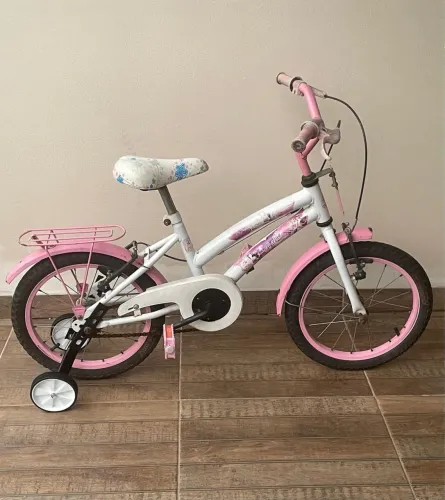 Bicicleta Menina da Barbie Aro 16 com rodinha