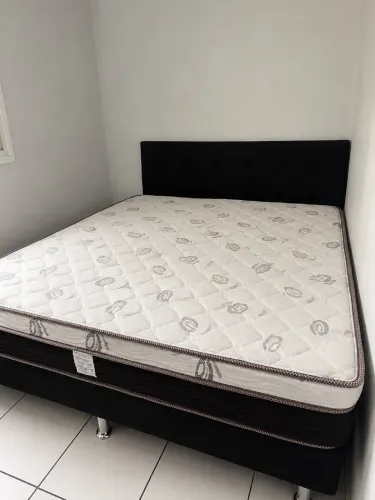 Cama extra queen