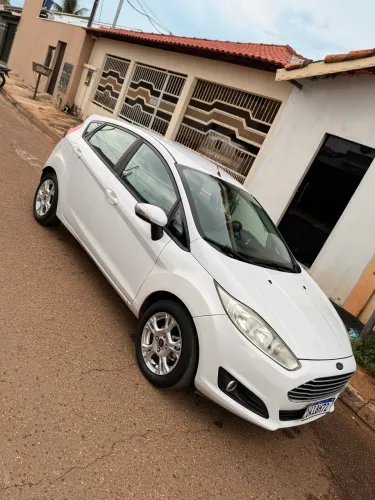 Ford Fiesta 1.5 16V Flex Mec. 5P 2014