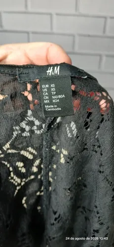Blusa Preta texturizada Tamanho: PP