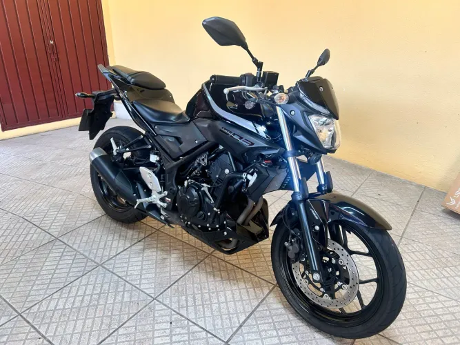 Yamaha MT03 Preta