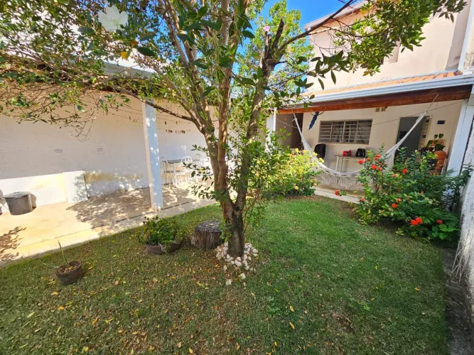 Casa Sobrado no Parque das Águas 