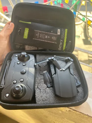 Drone com deifeito e com câmera- usado