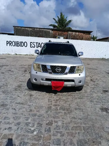 Nissan Pathfinder LE 2.5 16V TDI Diesel AUT 2009