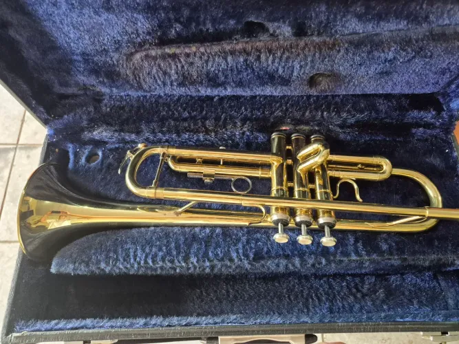 Trompete BM zerado