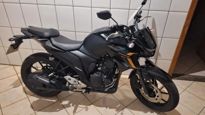 Yamaha FAZER 250