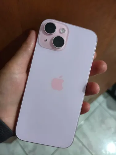 iPhone 15 Rosa