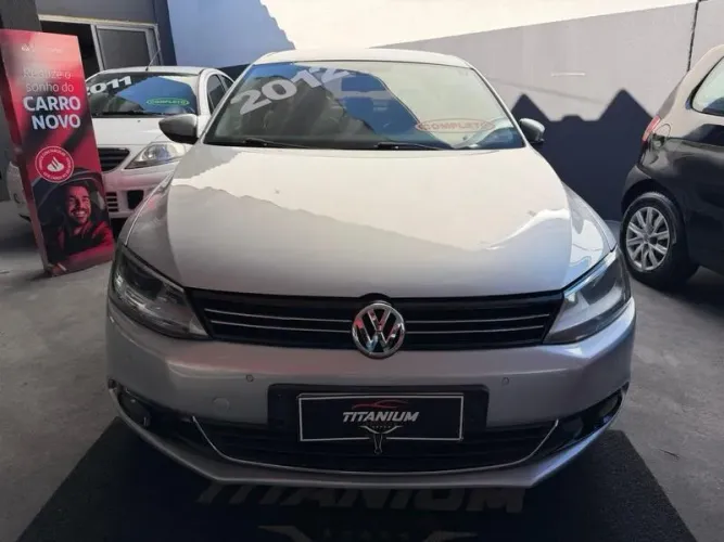 Volkswagen Jetta Highline TSI 2.0 8V 120cv Gasolina Tiptronic 2012