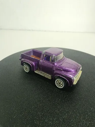 Miniatura Matchbox '56 Ford Pick-Up Roxo Metal Base Diecast 1:65
