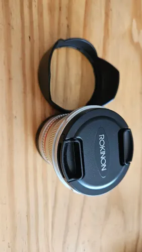 Lente Rokinon 12mm f2.0 Sony E