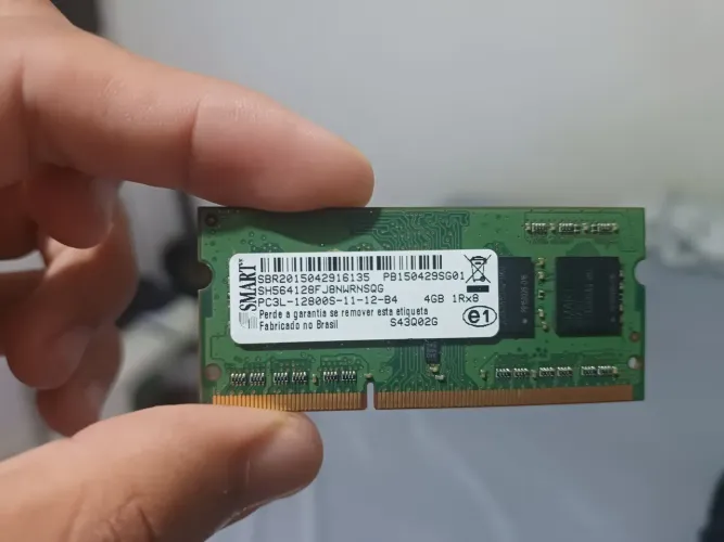 Memória RAM 4GB DDR3 PC3L verde 1 Smart SH564128FJ8NWRNSQG