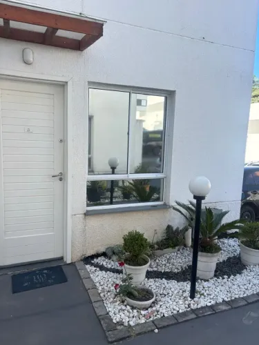 Casa de condomínio para venda com 60 metros quadrados com 2 quartos em Maranhão - Cotia -
