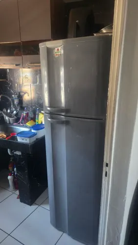 Vendo geladeira dúplex degelo