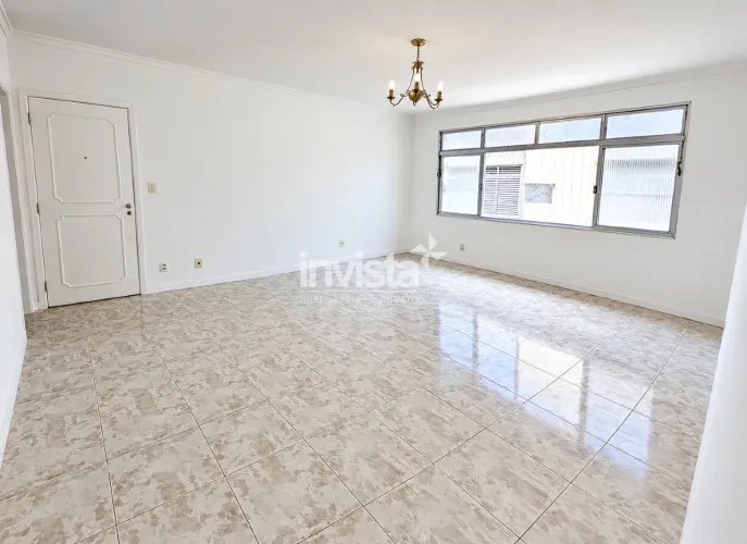 Apartamento Amplo para Locação no Embaré, 3 Dormitórios, 1 Suíte, 3 Banheiros, 2 Vagas de 