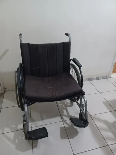 Cadeira de rodas de obeso. 499,00