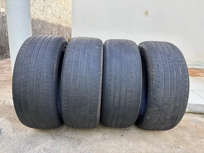 Pneus Bridgestone Turanza ER33 215/50R17
