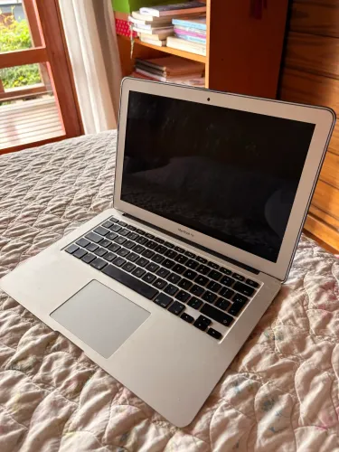 Macbook air para retirada de peças