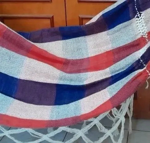 REDE DE DESCANSO, COR LISTRADA.