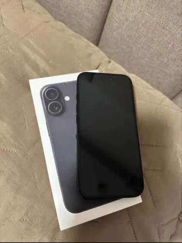iPhone 16 
