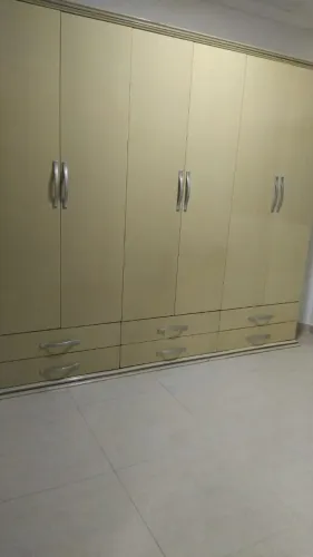 Estamos de mudança , e estamos vendendo alguns móveis