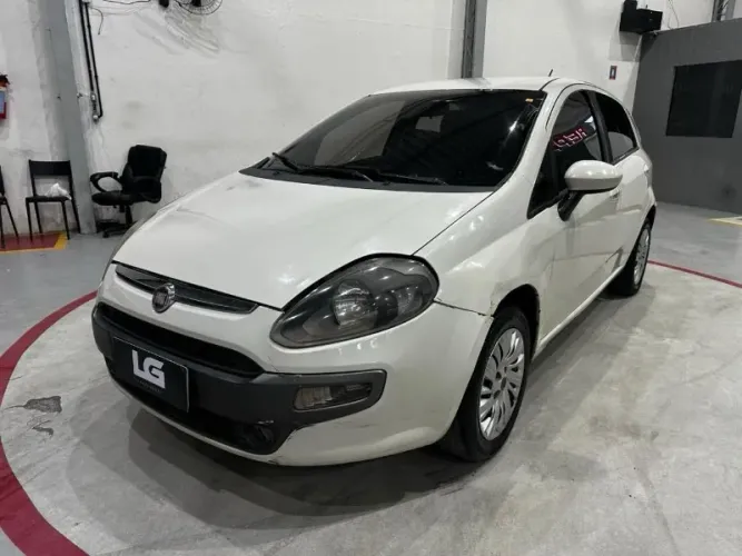Fiat Punto Essence 1.6 Flex 16V 5P 2015