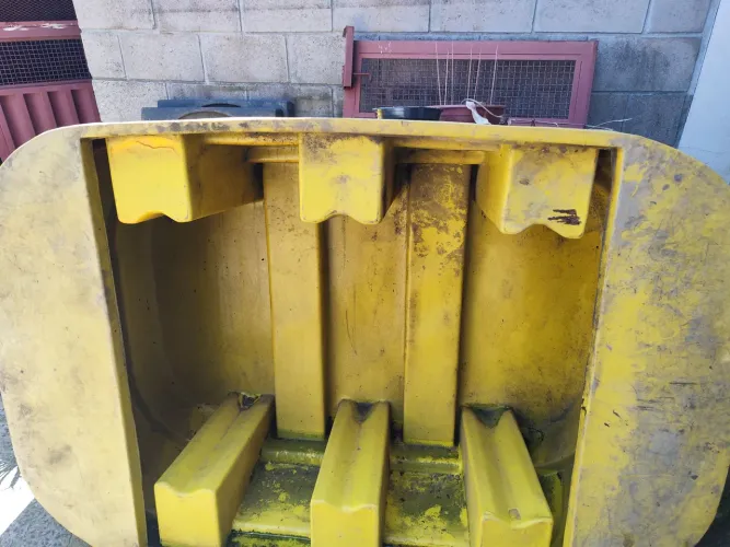 Pallet de contenção p óleo 1000 litros