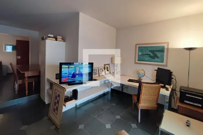APARTAMENTO RESIDENTIAL em Campinas - São Paulo, Cambuí