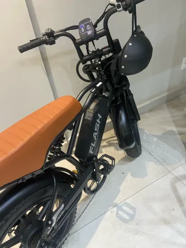 BIKE ELETRICA 1000W, 4 MESES DE USO KM 95KM R $ 6.500,00.