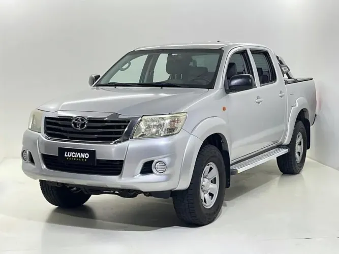 Toyota Hilux CD 4X4 2.7 16V Flex Mec. 2015