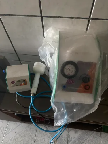 Vácuo terapia com pulsador 
