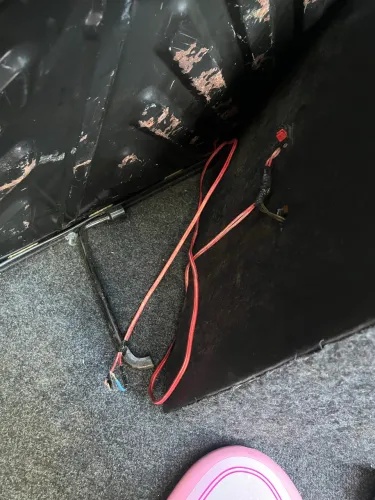 Vendo caixa trio mais módulo funcionando perfeitamente 