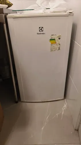 Frigobar 122L 220v