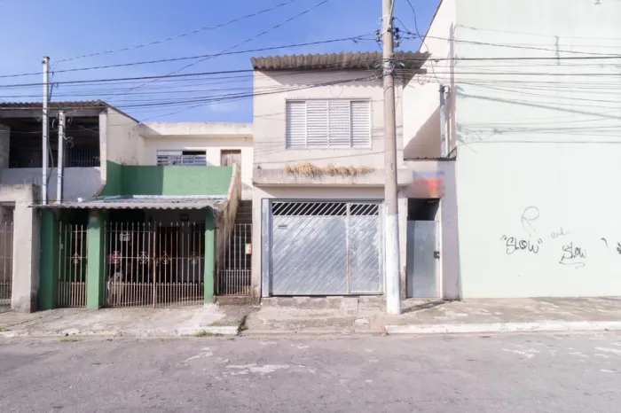 Casa comercial na Rua Verdi, 55 350 m²