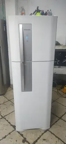 Geladeira Eletrolux df42 entregamos 