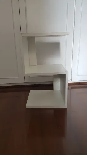 Mesa de Canto/Apoio em MDF Branco - 2 Prateleiras