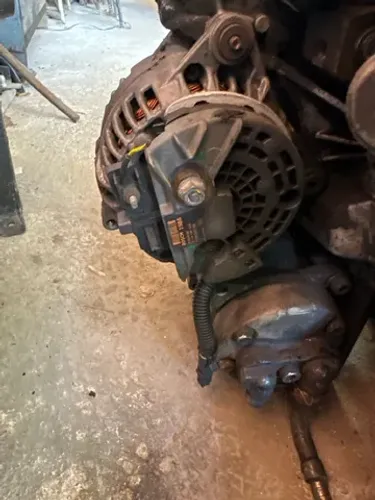 Alternador renault master 2.5 ano 2013
