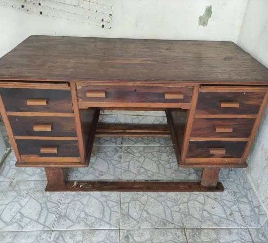 Mesa de Escritório Antiga de Madeira Maciça