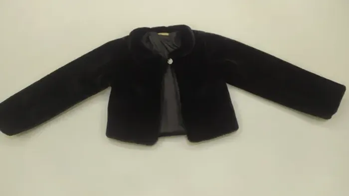 Casaco de Pelos Infantil Cropped Tamanho 12